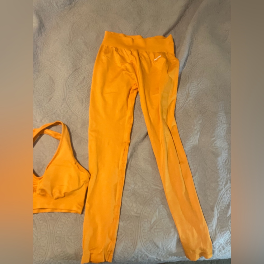 Vibrant orange Bo&Tee athletic brand!